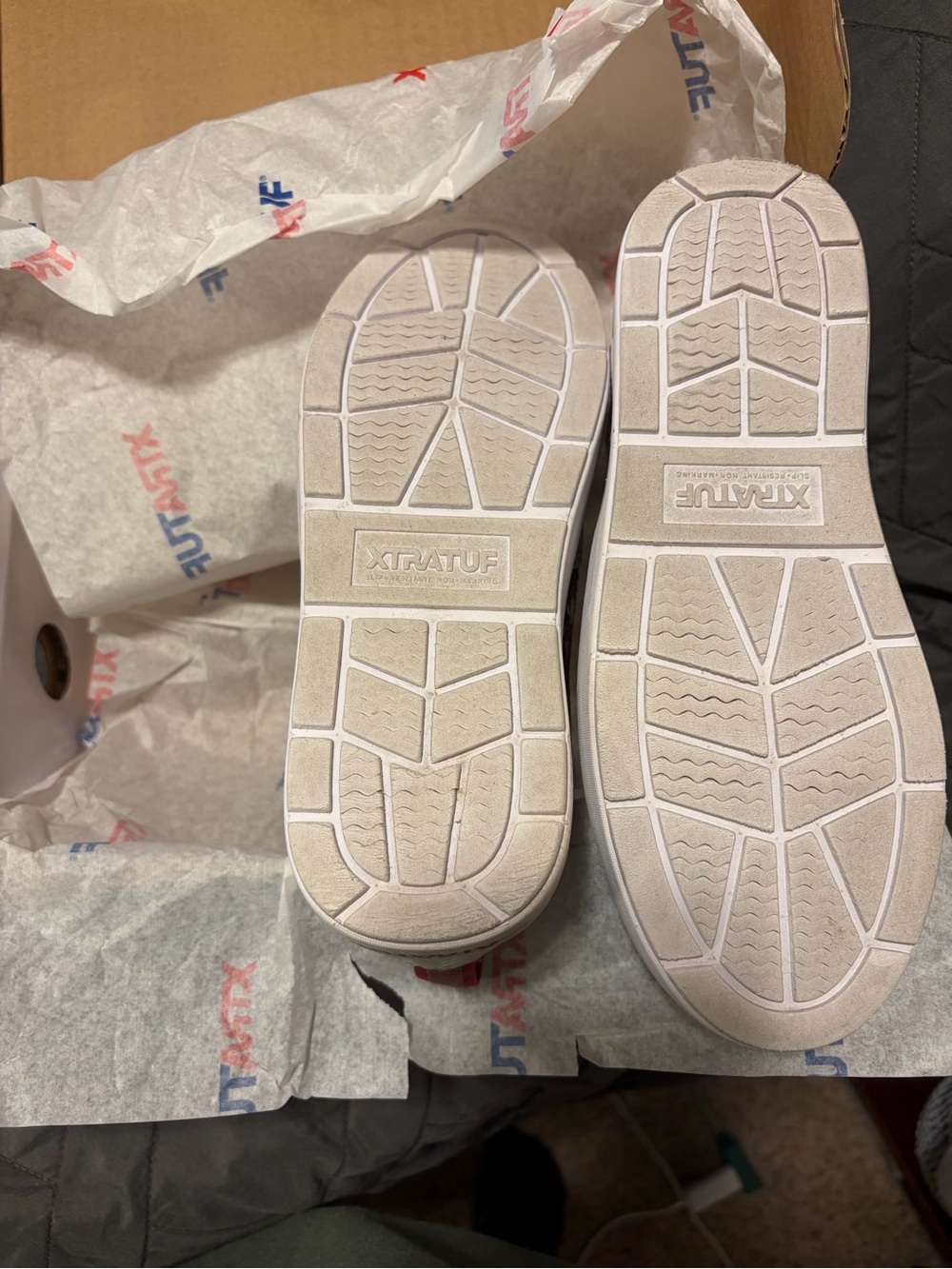 Slip-On Women's Moccasins with Floral Accents - White and Pink - Picture 5 of 6